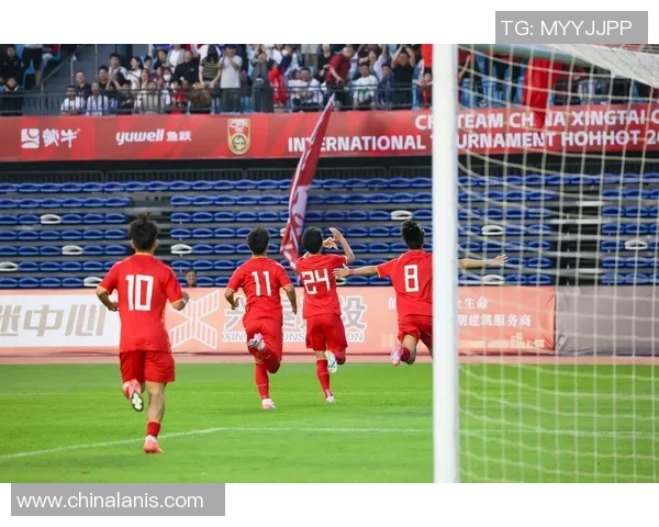 足球球星如何与球迷互动塑造个人形象与职业生涯的成功之道