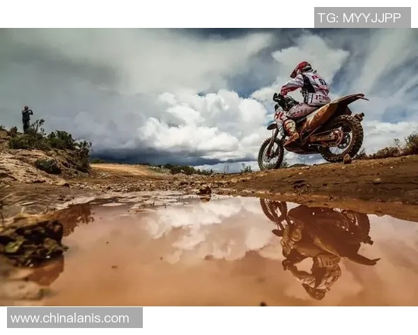 退役球星化身足球经理再续绿茵传奇打造不一样的赛场故事